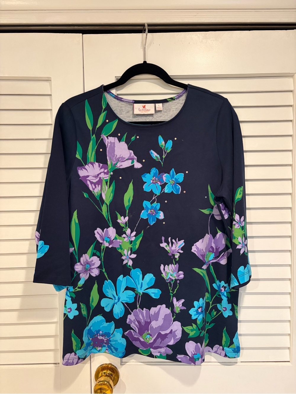 Qacker Factory Navy Floral Rhinestone 3/4 Sleeve Top Size Large